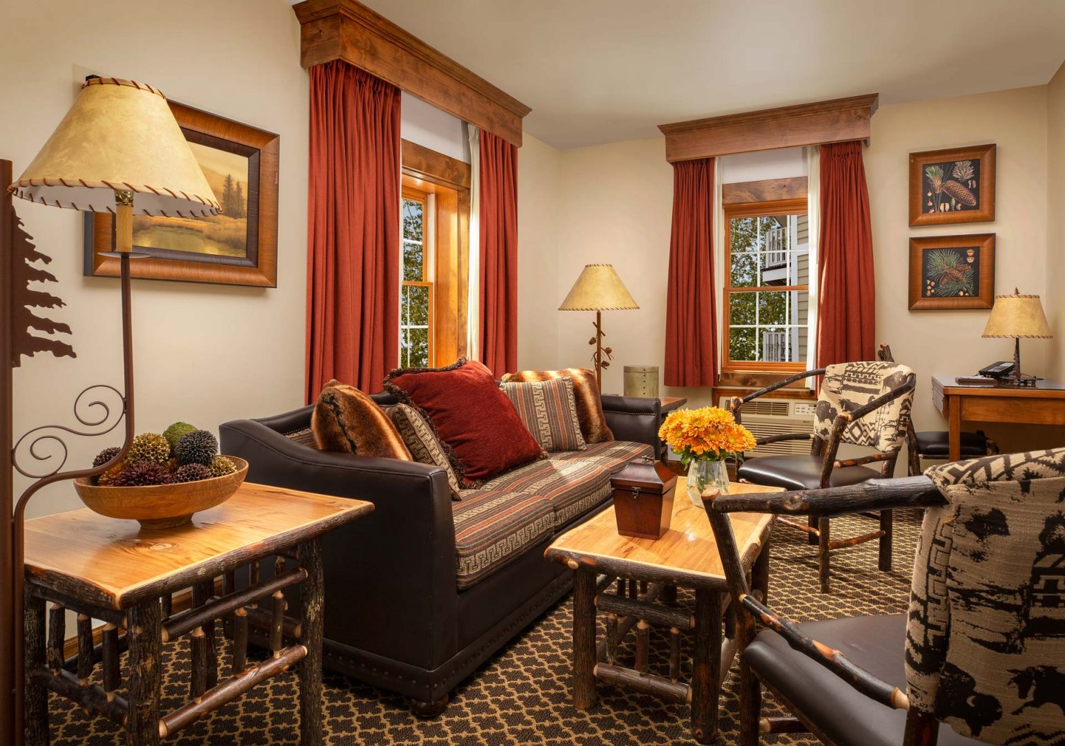 One Bedroom Cottage Suite - Parkway Inn